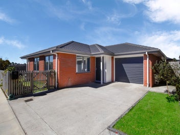 82 Pragma Rise, Huntington, Hamilton