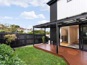 1B Stott Avenue, Birkdale, Auckland