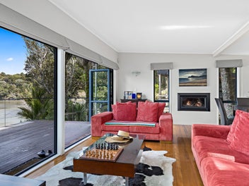 12 CLINTON RD, Tāwharanui Peninsula, Matakana