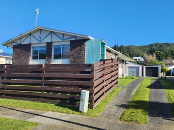 1/315 Wellington Road, Wainuiomata, Lower Hutt