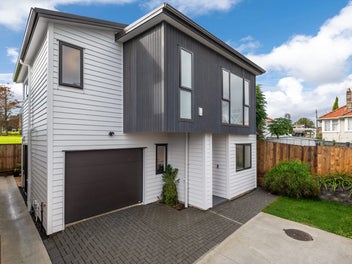 21E Montgomery Avenue, Belmont, Auckland
