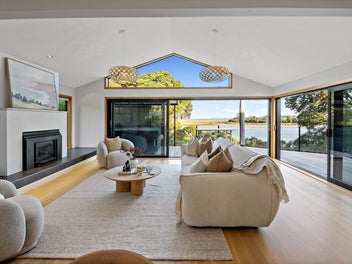 163 West Harbour Drive, West Harbour, Auckland