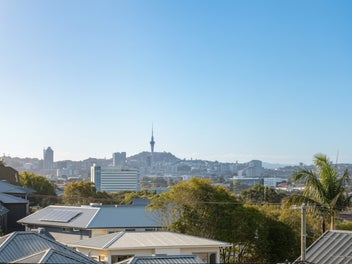 3C Kenmure Avenue, Forrest Hill, Auckland