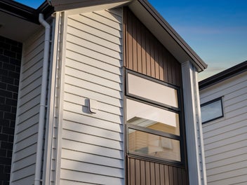 12C Holland Avenue, Point England, Auckland