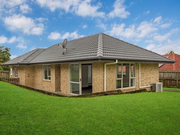 17 Cretian Crescent, Henderson, Auckland