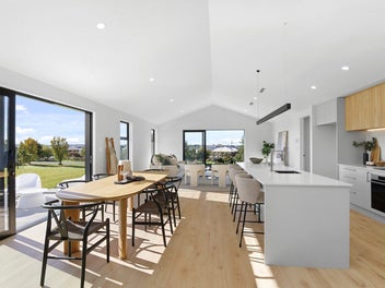 14 Village Green Drive, Huntingdon, Ashburton