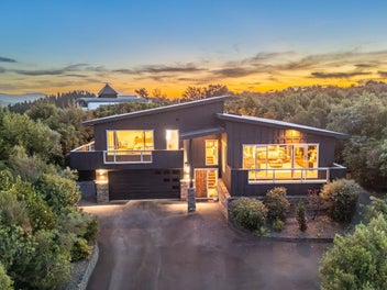 75 Mount Marua Way, Timberlea, Upper Hutt