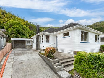 35 Castlerea Street, Wainuiomata, Lower Hutt