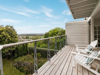 33 Simla Terrace, Hospital Hill, Napier