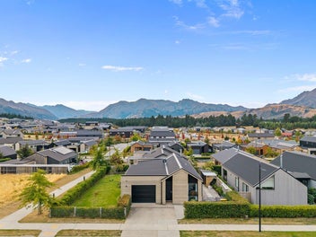 20 Mount Nicholas Avenue, Wanaka