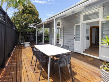 2/42 Ashby Avenue, St Heliers, Auckland