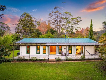 646 West Coast Road, Oratia, Auckland