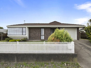116 Roberts Line, Kelvin Grove, Palmerston North