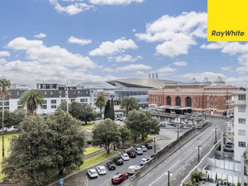702/8 Ronayne Street, Auckland Central, Auckland