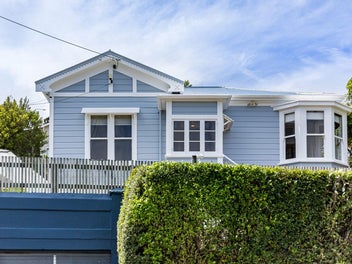 12 Woburn Road, Northland, Wellington