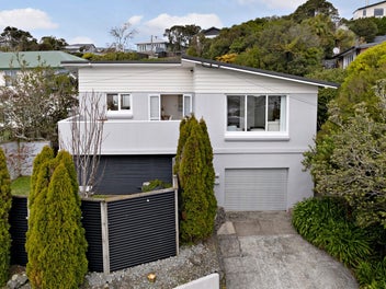 23 Kinapori Terrace, Newlands, Wellington