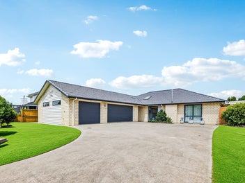 27 Parlane Drive, Huapai, Kumeu