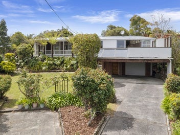 29 Highland Avenue, Titirangi, Auckland