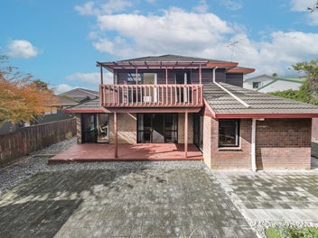 2/155 Whitford Road, Somerville, Manukau