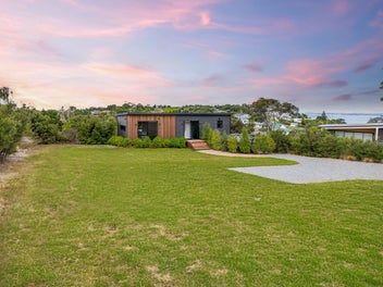 1117B Whangaparaoa Road, Tindalls Beach, Whangaparaoa