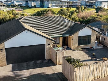 1/41 Glanworth Place, Dannemora, Auckland