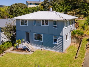 11 Arene Grove, Titahi Bay, Porirua