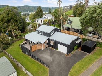 124 Tirohanga Drive, Whangamata