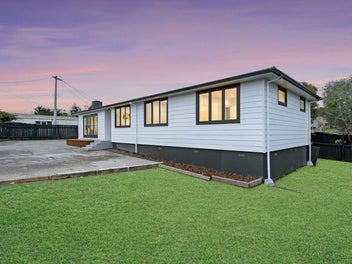 1/30 Ribblesdale Road, Henderson, Auckland