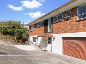 24A Stranolar Drive, Mount Roskill, Auckland