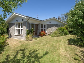 49 Torquay Place, Bryndwr, Christchurch