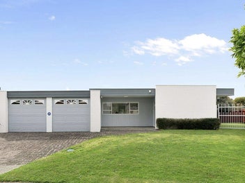 19 Glengowan Place, Conifer Grove, Takanini