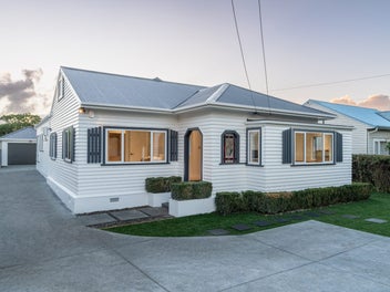 52 Renfrew Avenue, Sandringham, Auckland