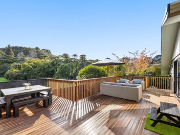 10 Redvers Drive, Belmont, Lower Hutt