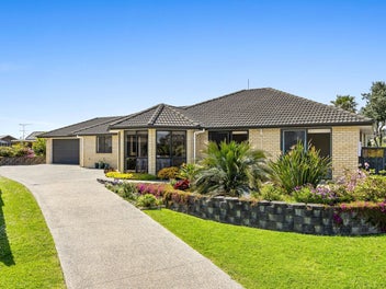 37 Rivervale Grove, Stanmore Bay, Whangaparaoa