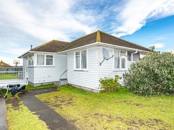 143 Puriri Street, Castlecliff, Whanganui