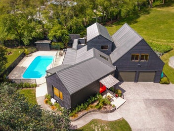 7 Attwood Road, Paremoremo, Auckland