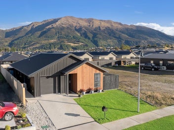12 Guthrie Street, Lake Hawea