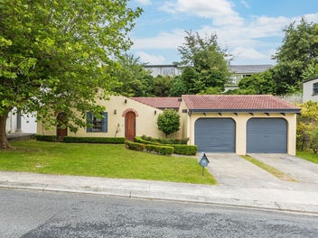 26 Cannon Lane, Whitby, Porirua