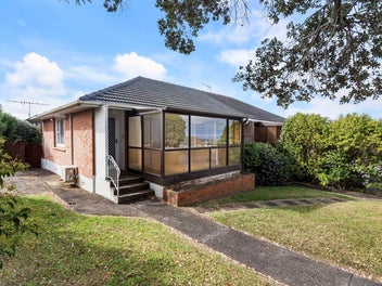 1/347 Hillsborough Road, Mount Roskill, Auckland