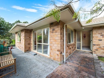 40 Grassmere Road, Henderson Valley, Auckland