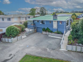 56 Stuart Street, Holmes Hill, Oamaru