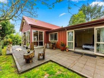 259 Skyhigh Road, Papakura