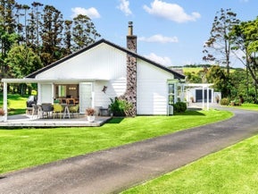 286 Muriwai Valley Road, Waimauku