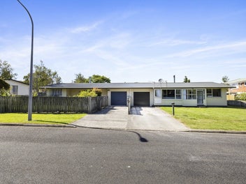1A Cooper Avenue, Holdens Bay, Rotorua