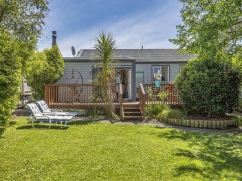 14 Charthouse Lane, Whitby, Porirua