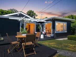 24 Pembroke Road, Northland, Wellington