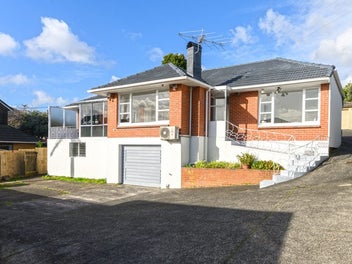 2B Eaton Road, Hillsborough, Auckland