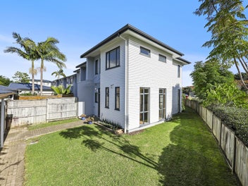 105/2 Armoy Drive, East Tamaki, Auckland