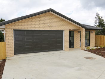 80 Sungrove Rise, Sunnyvale, Auckland