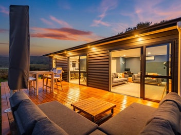7 Margaret Mahy Drive, Whitemans Valley, Upper Hutt
